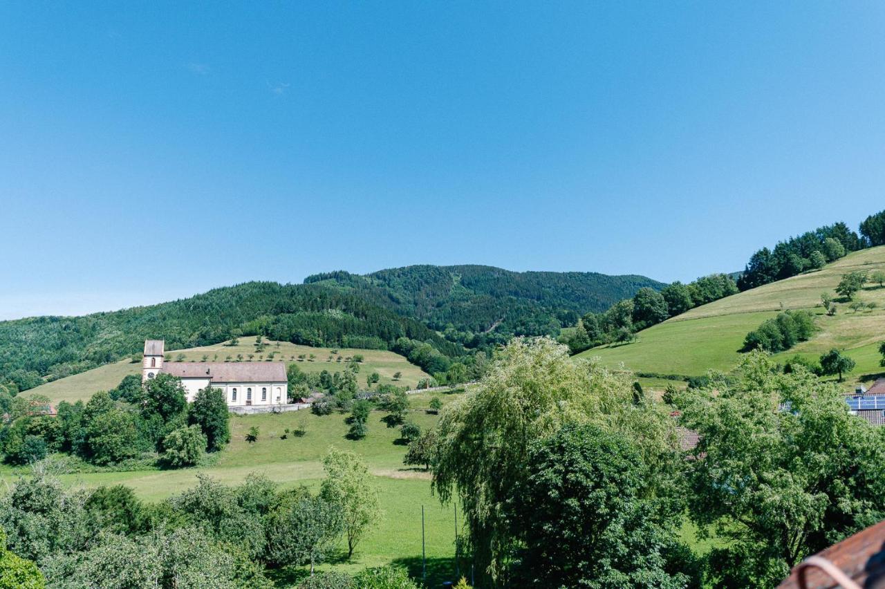 Rustikale 3 Zi.-Fewo Naehe Freiburg 70Qm Simonswald Exterior photo